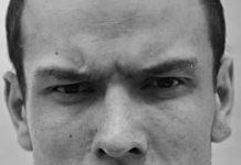 Oczyszczanie twarzy u mężczyzn